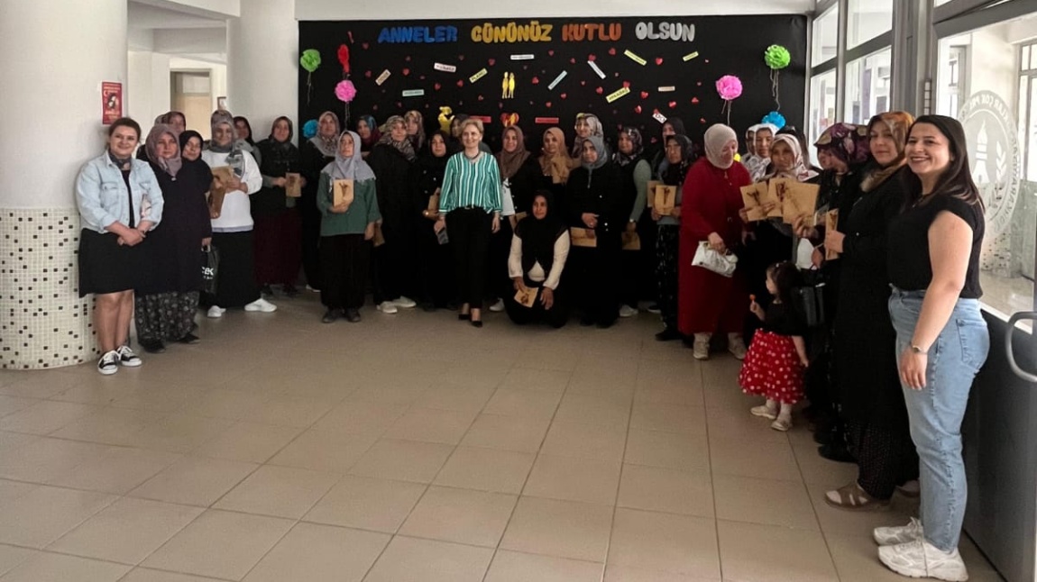 Anneler Günü Programı